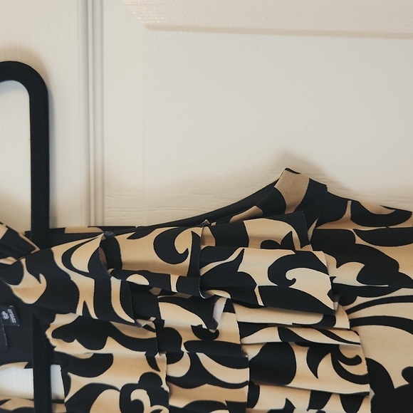 Enfocus Petite Women's Tan and Black Sleeveless Ikat Print Dress Size 6P - Picture 8 of 10